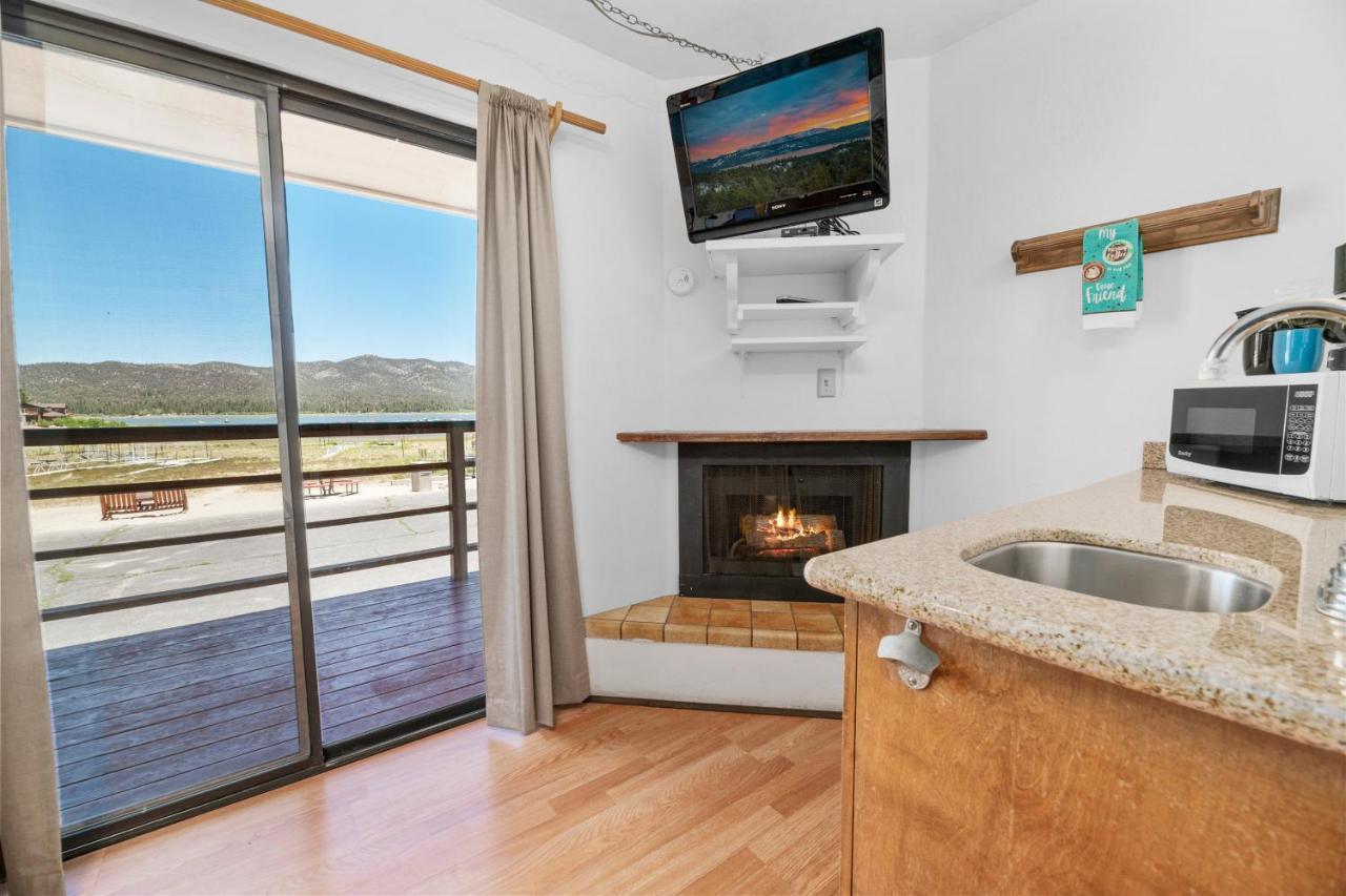 Big Bear Lake Front Lodge מראה חיצוני תמונה