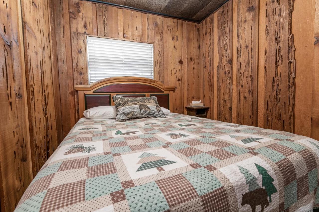 Big Bear Lake Front Lodge מראה חיצוני תמונה